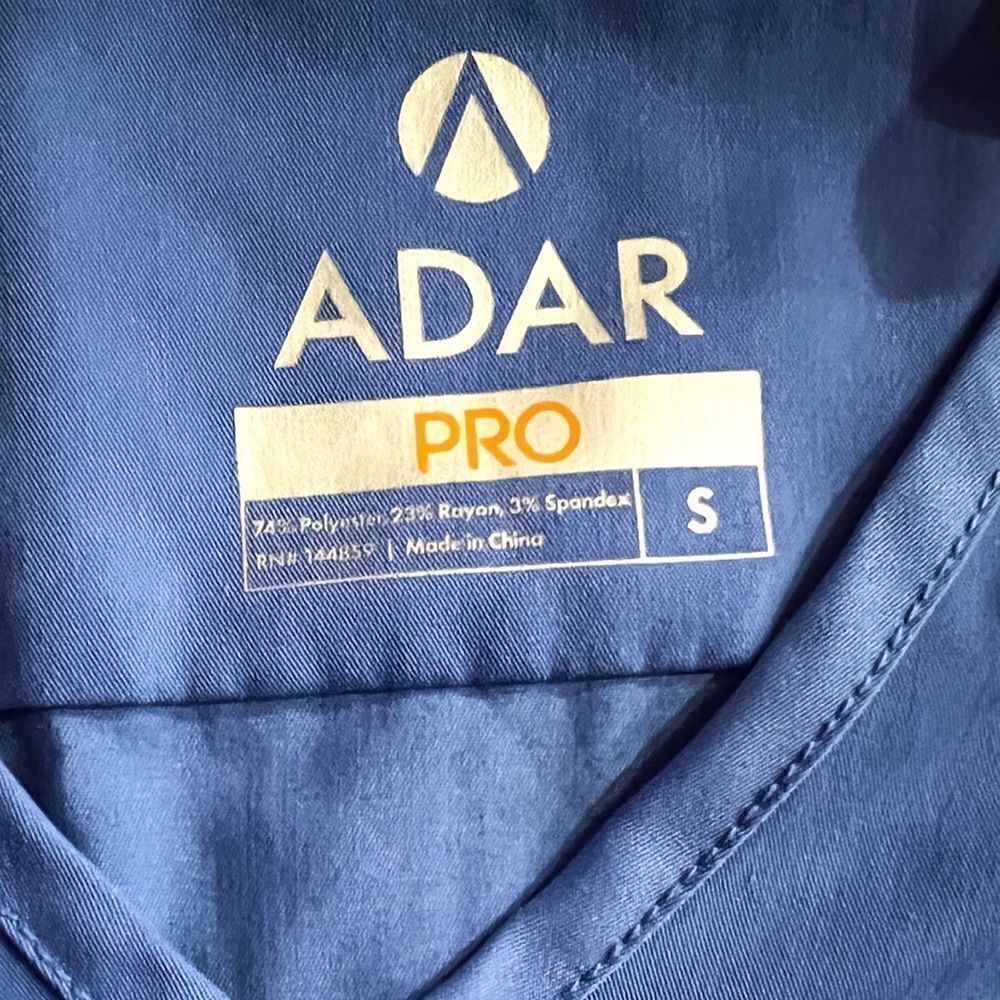 ADAR Pro Core Classic Scrub Top Bundle of 3 - Picture 6 of 12